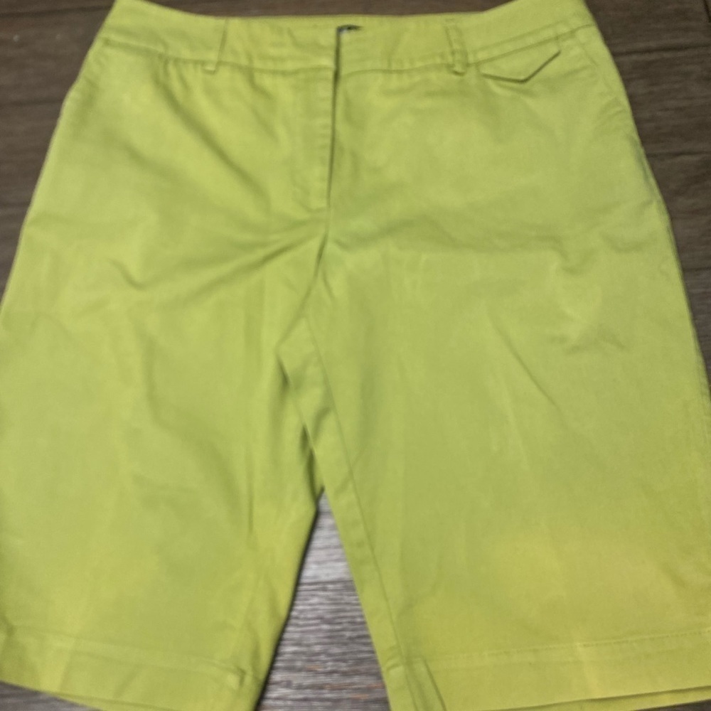 Tribal Capri Pants Size 12 Green Pockets Cotton Belt Loops Tropical Vacation